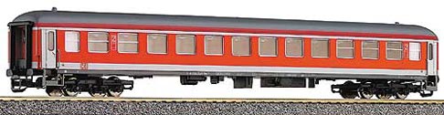 Passenger car type m 2nd class<br /><a href='images/pictures/Tillig/13503.jpg' target='_blank'>Full size image</a>
